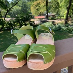 New Lotta Green Leather Peep Toe Chunky Heel Sandal Clog Mule